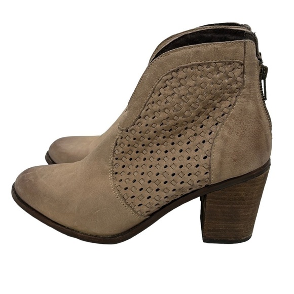 Diba True Lake land woven laser cut bootie size 9 - Picture 1 of 10